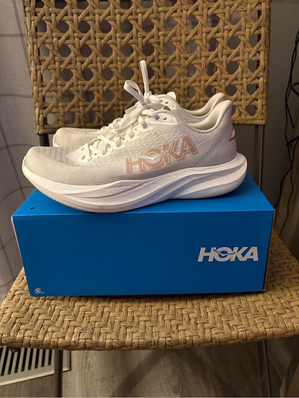 HOKA